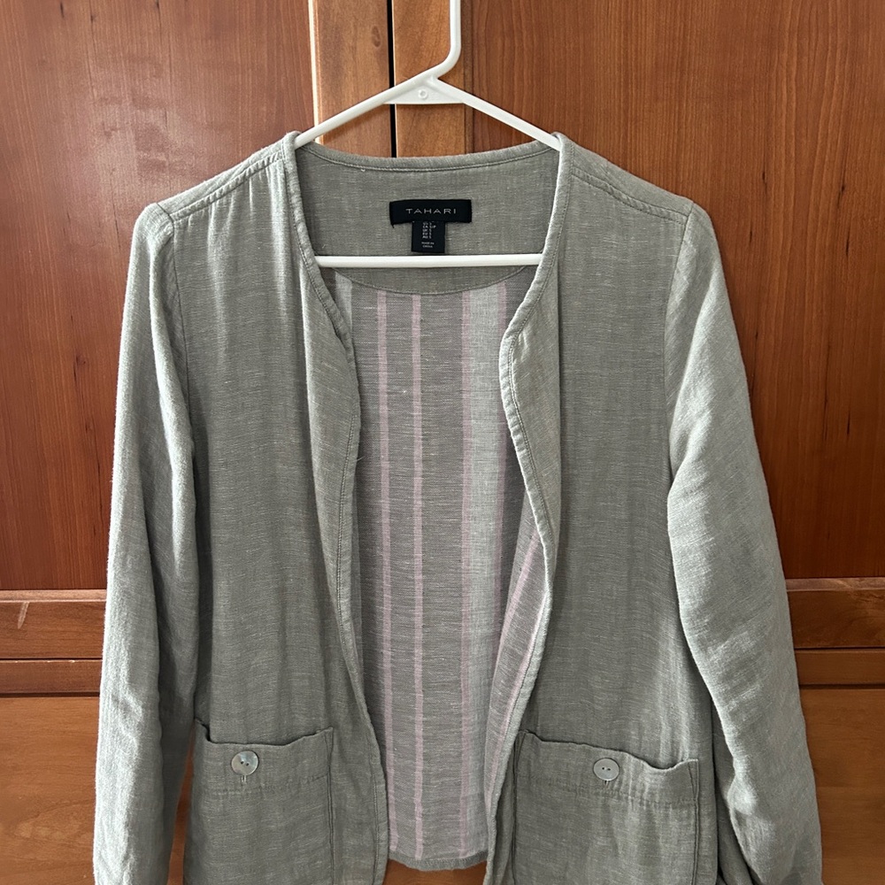 Tahari Green Blazer Lightweight Open Front Design